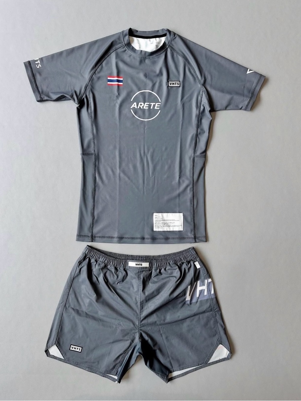 ARETE VHTS RASHGUARD & SHORTS